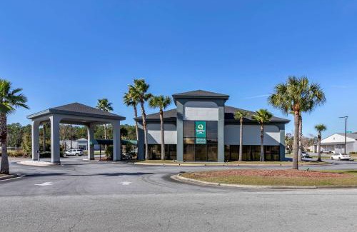 Brunswick Hotel | Quality Inn Brunswick