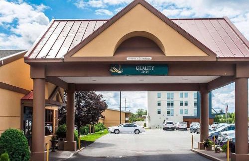Cheektowaga Hotel | Quality Inn Buffalo Airport