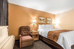 Cleveland Hotel | Quality Inn Cleveland North