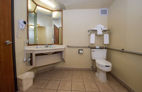 Central Colorado Springs Hotel | Quality Inn Colorado Springs South