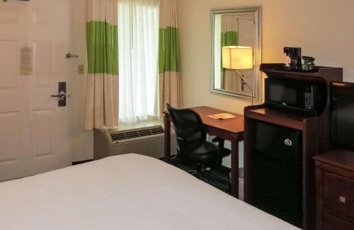 Cranberry Township Hotel | Quality Inn Cranberry Township