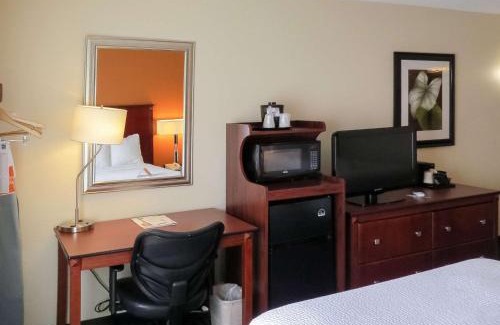 Cranberry Township Hotel | Quality Inn Cranberry Township