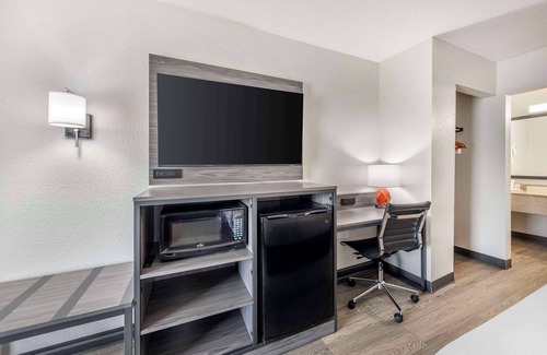 Glasgow Hotel | Quality Inn Glasgow