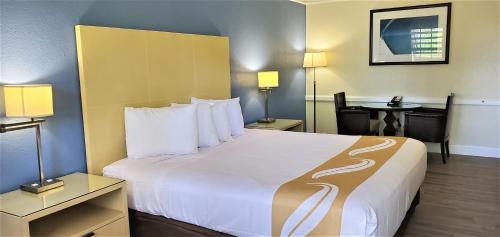 Hampton Hotel | Quality Inn Hampton - Newport News