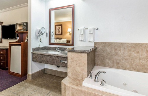 Hemet Hotel | Quality Inn Hemet - San Jacinto