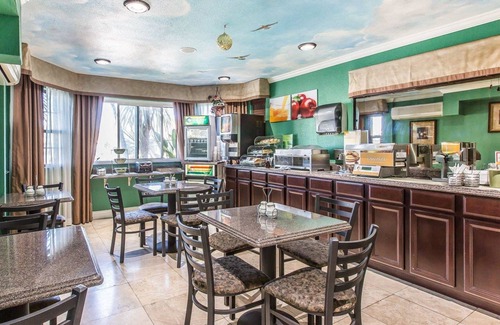 Hemet Hotel | Quality Inn Hemet - San Jacinto