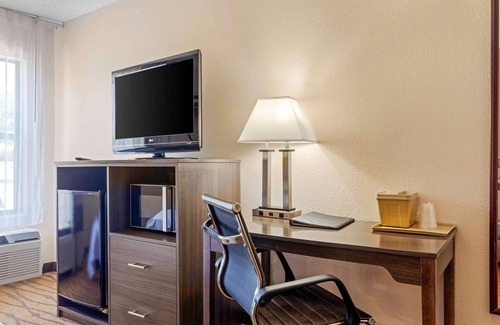 Archdale Hotel | Quality Inn High Point - Archdale