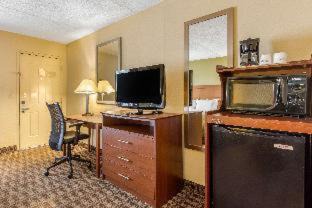 Lebanon Hotel | Quality Inn Lebanon