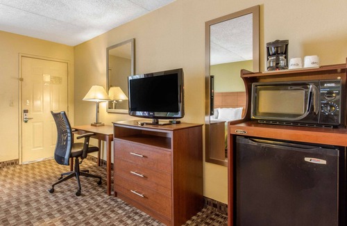 Lebanon Hotel | Quality Inn Lebanon