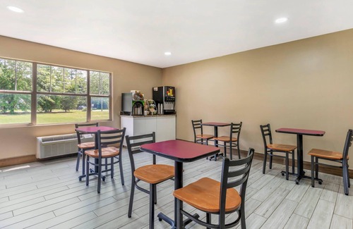 Loganville Hotel | Quality Inn Loganville US Highway 78