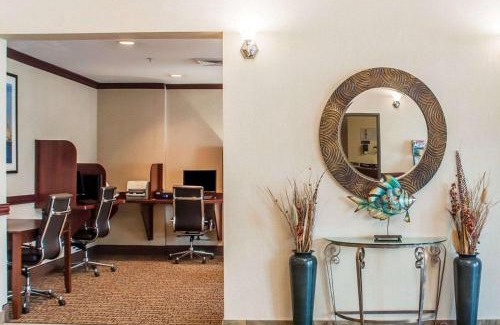 Cheektowaga Hotel | Quality Inn Near Walden Galleria Mall