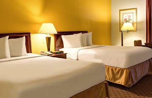 Mosby Hotel | Quality Inn North