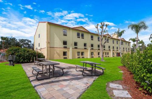 Sarasota Hotel | Quality Inn Sarasota I-75