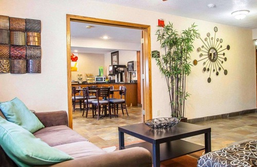 Ankeny Hotel | Quality Inn & Suites Ankeny - Des Moines