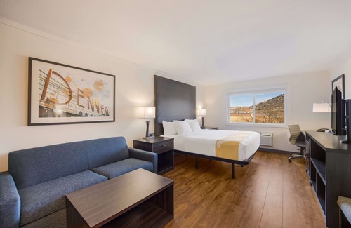 Castle Rock Hotel | Quality Inn & Suites Castle Rock/SW Denver