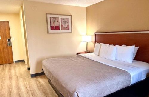Golden Hotel | Quality Inn & Suites Golden - Denver West