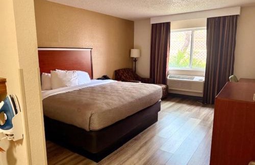 Golden Hotel | Quality Inn & Suites Golden - Denver West