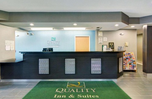 South Arlington Hotel | Quality Inn & Suites Grand Prairie