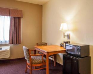 Hannibal Hotel | Quality Inn & Suites Hannibal West