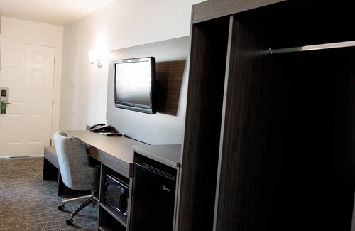Lathrop Hotel | Quality Inn & Suites Lathrop - South Stockton