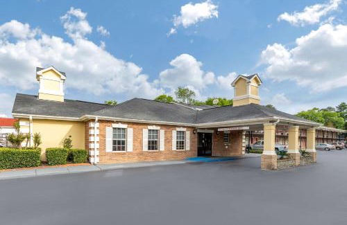 Lexington Hotel | Quality Inn & Suites Lexington