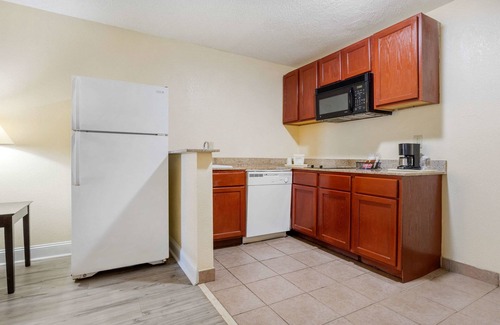 Lexington Hotel | Quality Inn & Suites Lexington