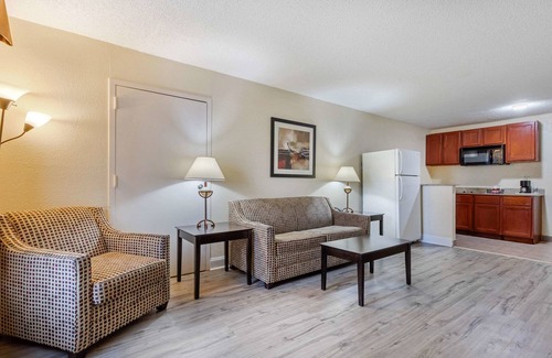Lexington Hotel | Quality Inn & Suites Lexington