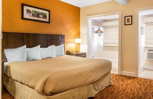 Middletown Hotel | Quality Inn & Suites Middletown - Newport