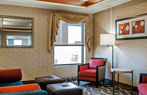 Cahokia Hotel | Quality Inn & Suites near St. Louis and I-255