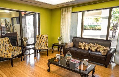 Lithia Springs Hotel | Quality Inn & Suites near Six Flags - Austell