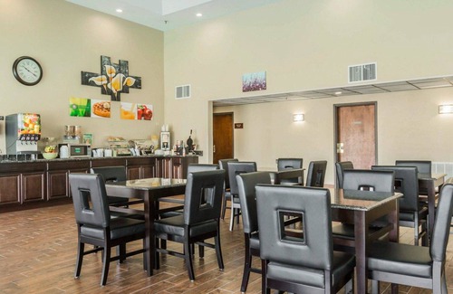 Gunter Afs Hotel | Quality Inn & Suites North Montgomery