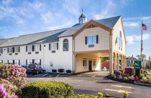 South Portland Hotel | Quality Inn & Suites South Portland
