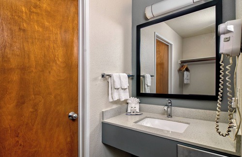 Morgan Hill Hotel | Quality Inn & Suites South San Jose/Morgan Hill
