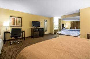 Sun Prairie Hotel | Quality Inn & Suites Sun Prairie Madison East