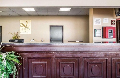 Elizabethtown Hotel | Quality Inn & Suites