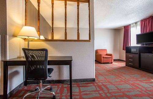 West Bend Hotel | Quality Inn & Suites