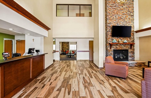 Eagle Hotel | Quality Inn & Suites Vail Valley