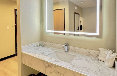 Willows Hotel | Quality Inn & Suites Willows
