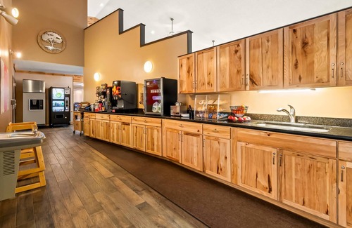 Billings Park Hotel | Quality Inn Superior - Duluth