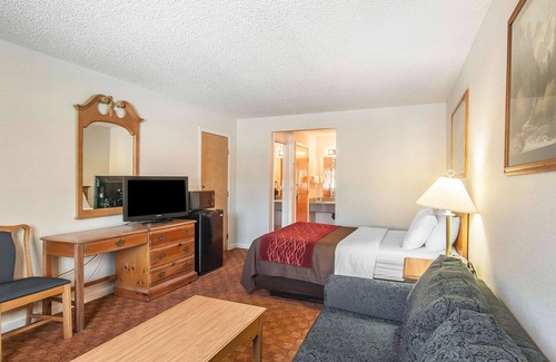 Grants Pass Hotel | Quality Inn