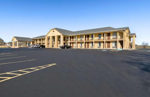 Monroe Hotel | Quality Inn