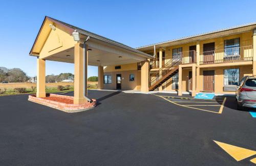 Monroe Hotel | Quality Inn