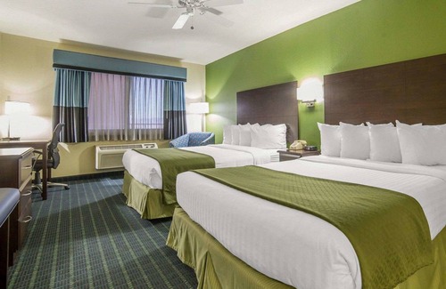 Needles Hotel | Quality Inn