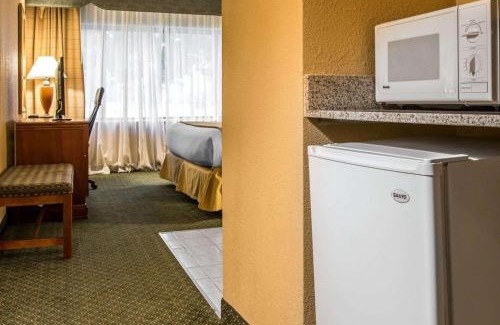 Southfield Hotel | Quality Inn