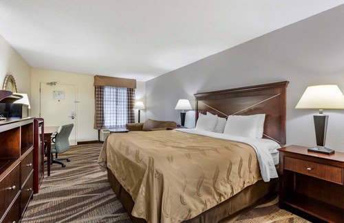 Rolling Road Farms Hotel | Quality Inn Windsor Mill