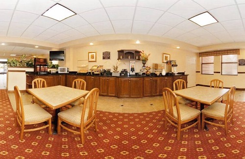 Jeffersonville - Clarksville Hotel | Quality Suites Jeffersonville - Louisville North