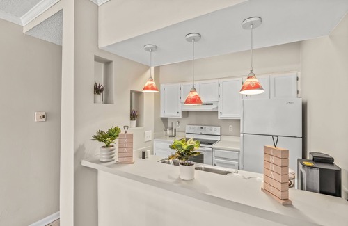 University Hill Apartment | Quant Downtown Columbia Apartment
