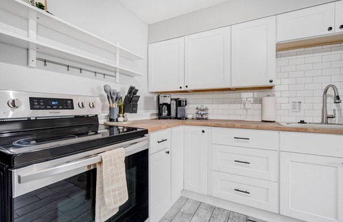 Colorado Springs House | Quarry Base! Cozy Stay w Views & Games