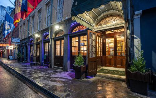 French Quarter Hotel | Quarter House Suites