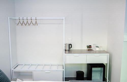 Dunedin City Centre Apartment | Quarters A2- Luxurious & Futuristic Studio
